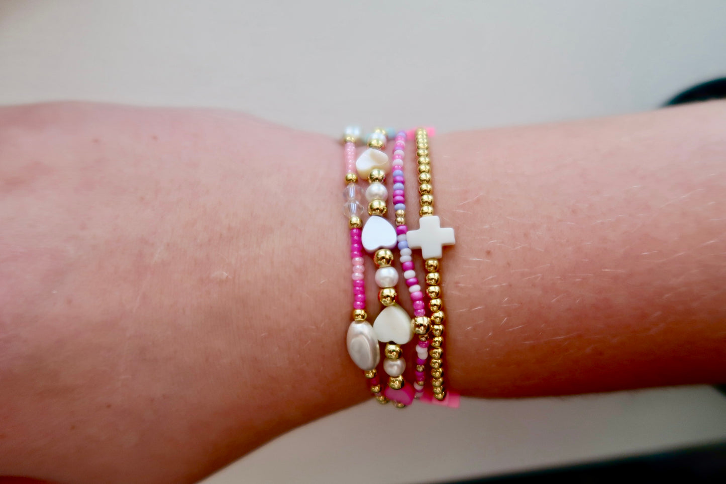 Alternating Color Cross Bracelet
