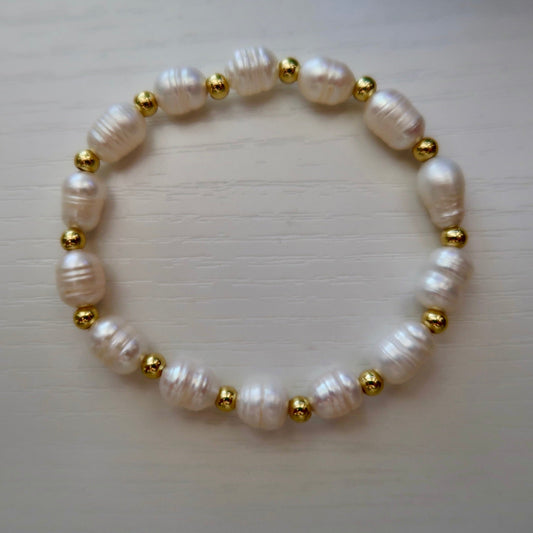 Lovely Pearl Bracelet