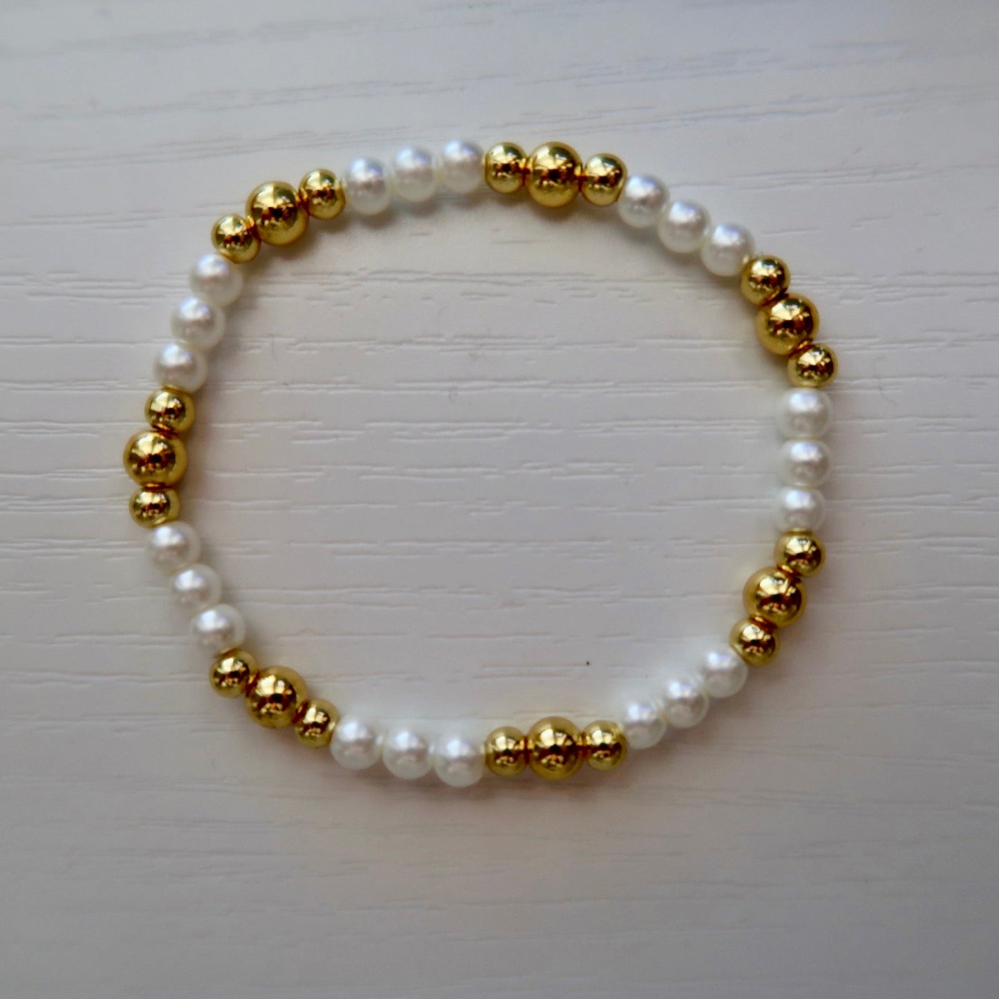 Pearl and Gold Alternating Bracelet